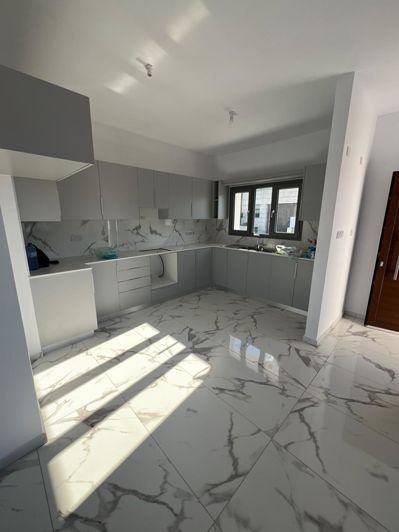 Image No.4-3 Bed Property for sale