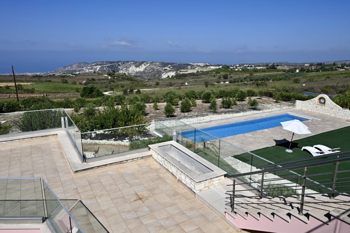 Image No.24-5 Bed House for sale