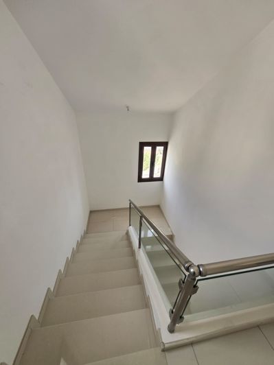 Image No.12-3 Bed House for sale