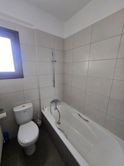 Image No.17-3 Bed House for sale