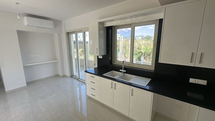Image No.6-3 Bed Villa for sale