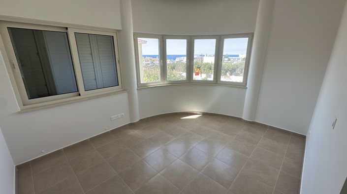 Image No.8-3 Bed Villa for sale