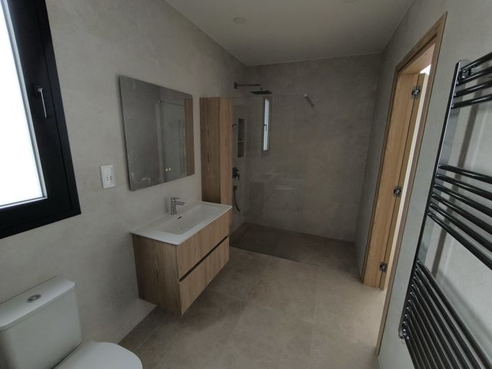 Image No.8-3 Bed Bungalow for sale