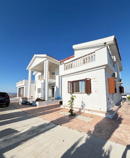Image No.20-6 Bed Villa for sale