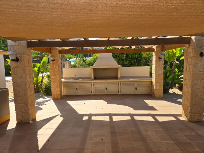 Image No.23-4 Bed House for sale