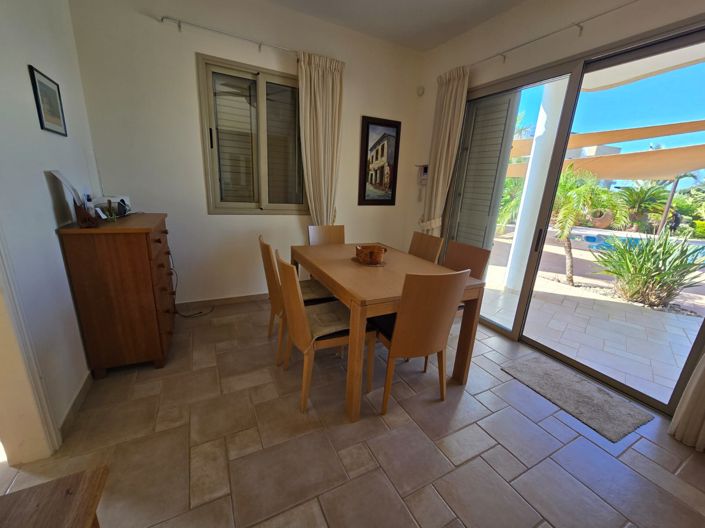 Image No.7-4 Bed House for sale