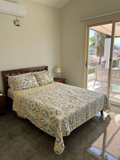 Image No.10-4 Bed House for sale