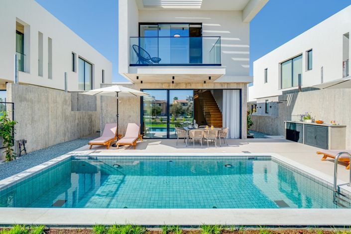 Image No.4-2 Bed Villa for sale