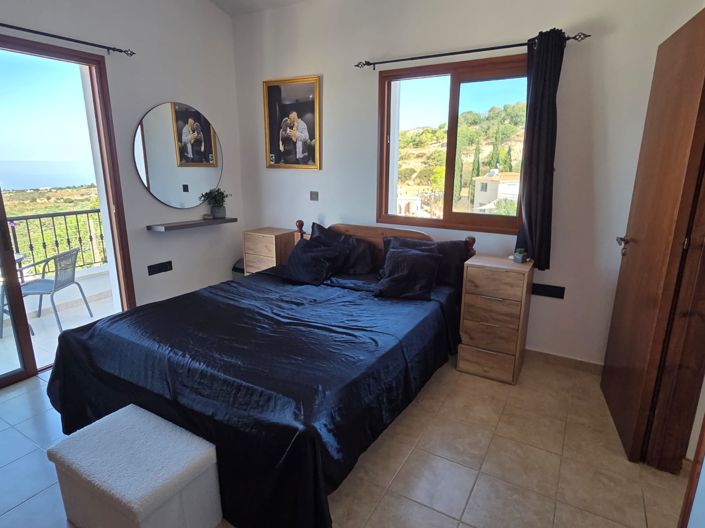Image No.10-4 Bed House for sale
