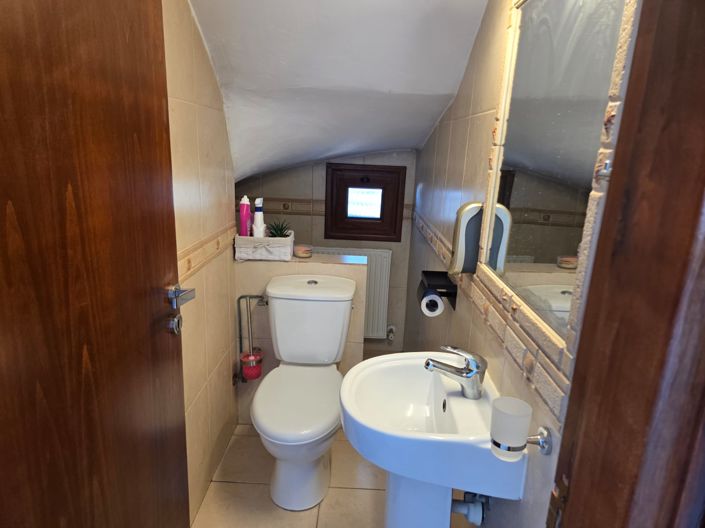 Image No.16-4 Bed House for sale