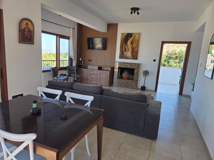 Image No.20-4 Bed House for sale