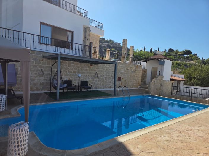 Image No.24-4 Bed House for sale
