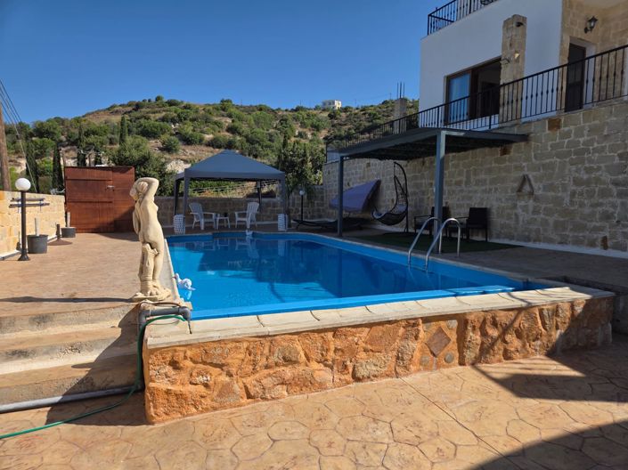 Image No.25-4 Bed House for sale