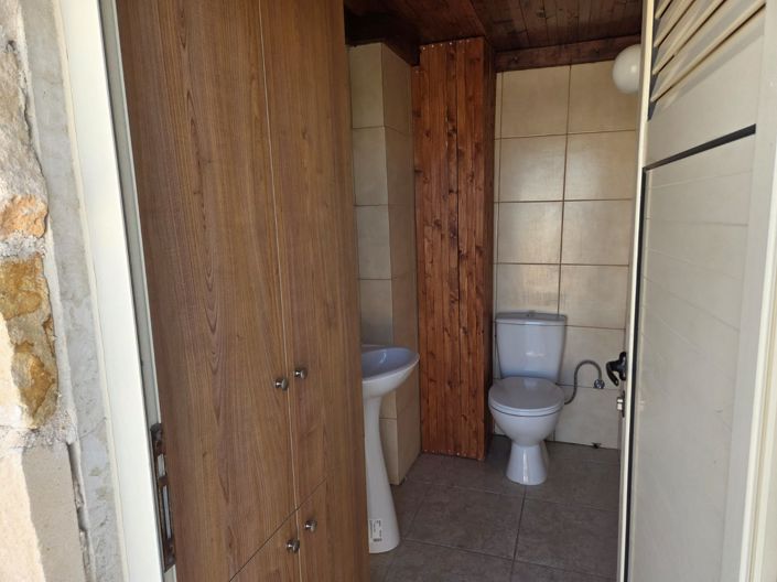Image No.26-4 Bed House for sale