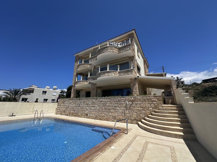 Image No.11-5 Bed Villa for sale