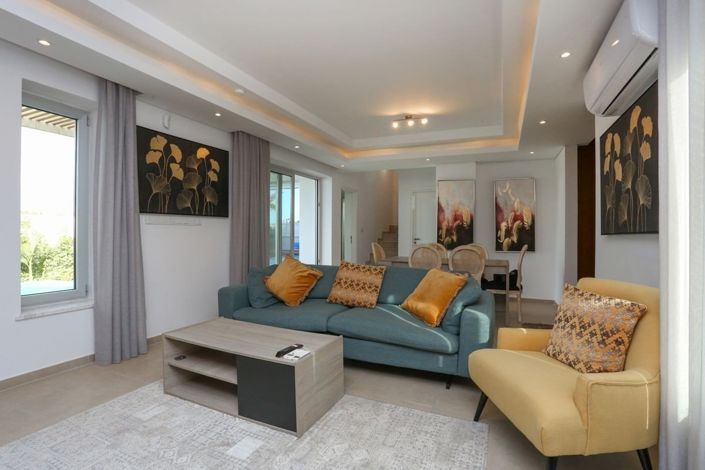 Image No.3-4 Bed Villa for sale