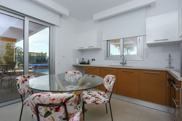 Image No.7-4 Bed Villa for sale