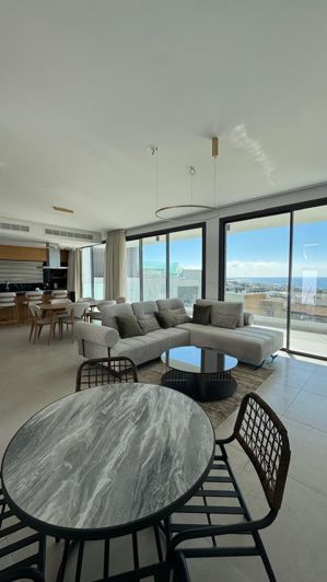 Image No.19-3 Bed House for sale