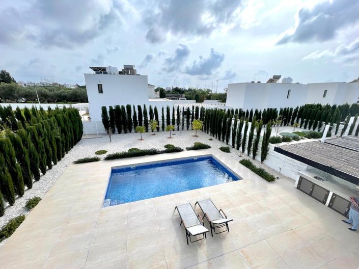 Image No.18-3 Bed Villa for sale