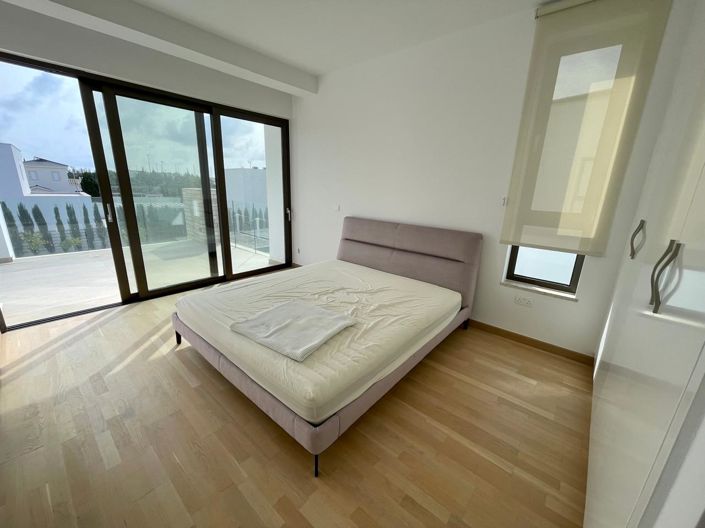 Image No.19-3 Bed Villa for sale