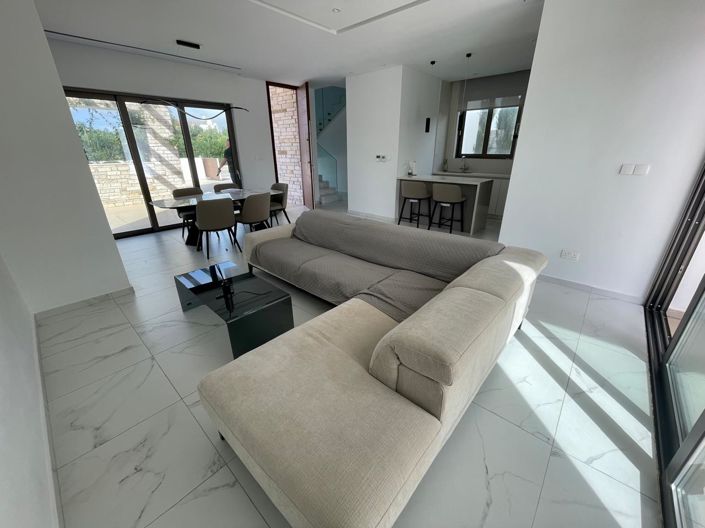 Image No.4-3 Bed Villa for sale