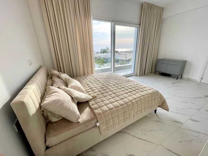 Image No.11-3 Bed Villa for sale