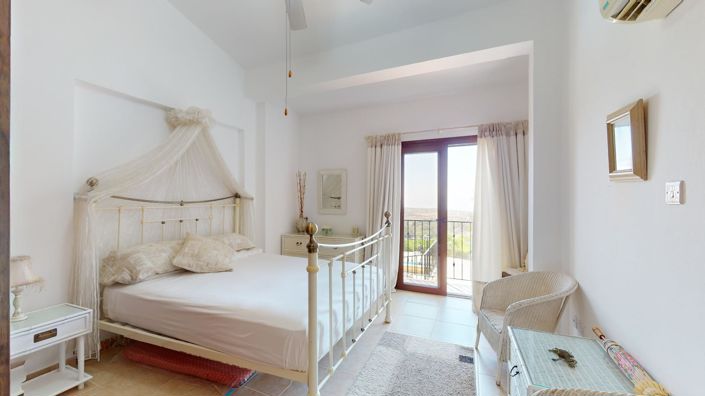 Image No.27-5 Bed Villa for sale