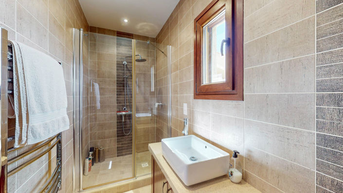 Image No.28-5 Bed Villa for sale