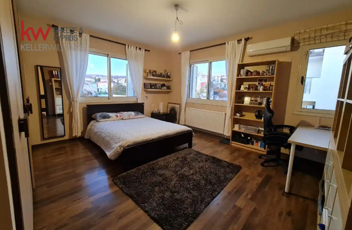 Image No.12-6 Bed House for sale