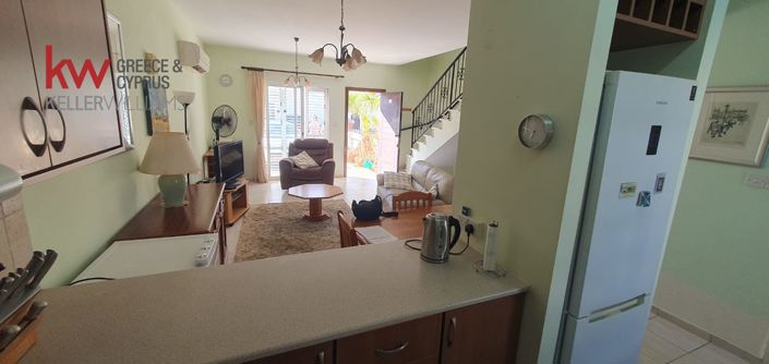 Image No.6-2 Bed Townhouse for sale