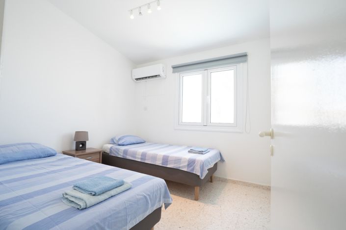Image No.17-3 Bed House for sale
