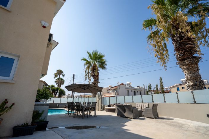 Image No.24-3 Bed House for sale