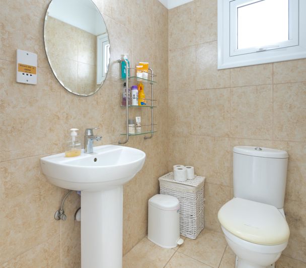 Image No.7-3 Bed House for sale