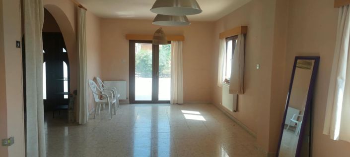 Image No.3-4 Bed Villa for sale