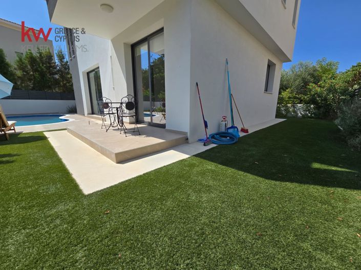 Image No.5-3 Bed Villa for sale