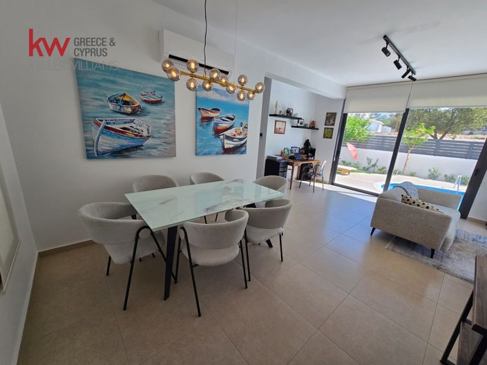 Image No.9-3 Bed Villa for sale