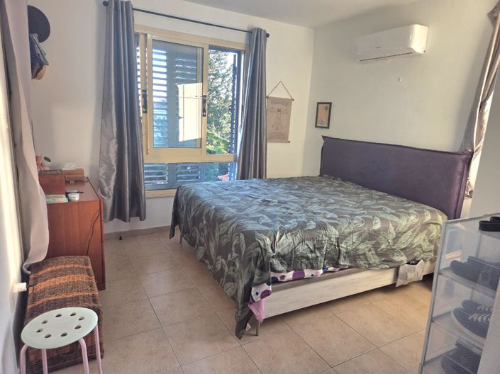 Image No.12-2 Bed House for sale