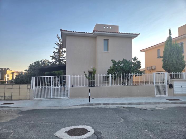 Image No.2-2 Bed House for sale