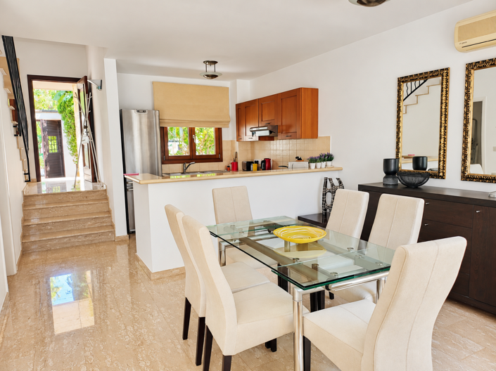 Image No.8-3 Bed House for sale