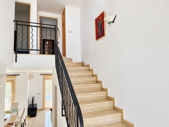 Image No.9-3 Bed House for sale