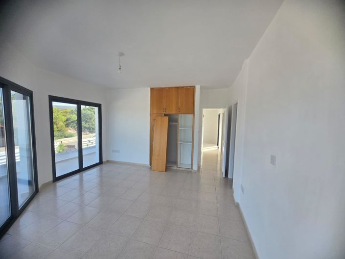 Image No.10-5 Bed Villa for sale