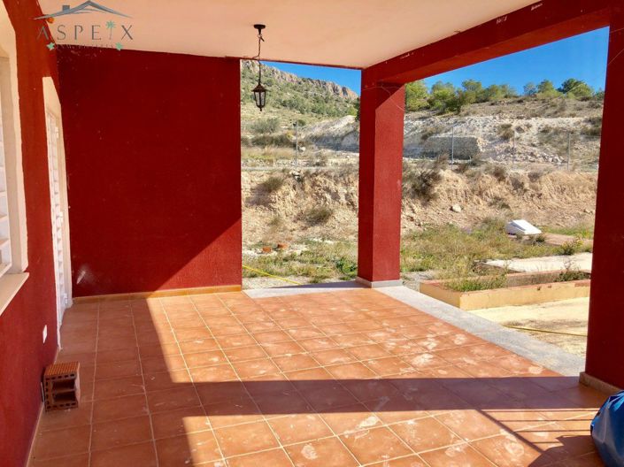 Image No.1-4 Bed Country House for sale