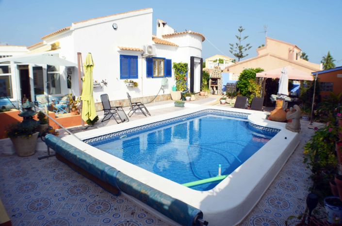 Image No.1-Villa de 4 chambres à vendre à Playa Flamenca