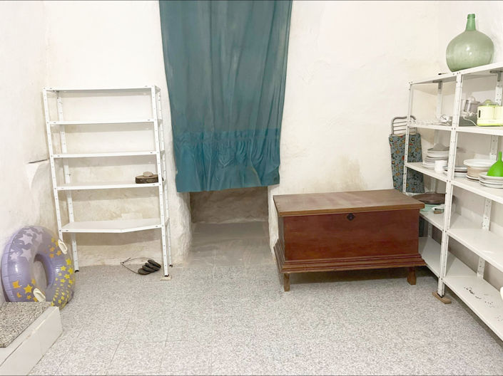 Image No.19-4 Bed Country House for sale