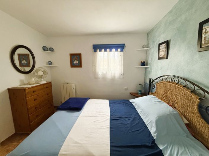 Image No.10-3 Bed Country House for sale