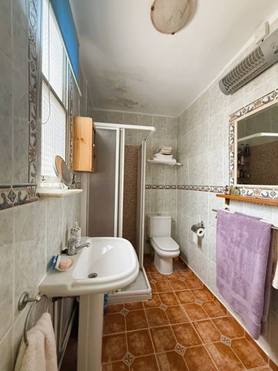 Image No.14-3 Bed Country House for sale