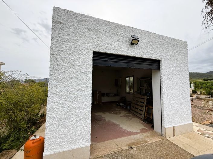 Image No.20-3 Bed Country House for sale