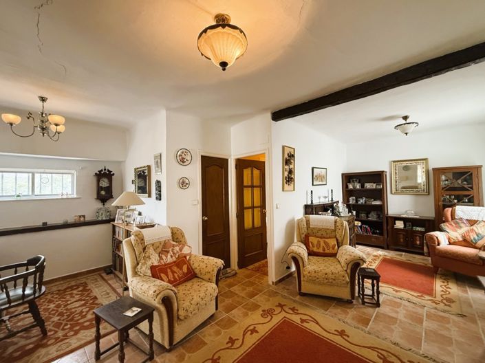 Image No.7-3 Bed Country House for sale