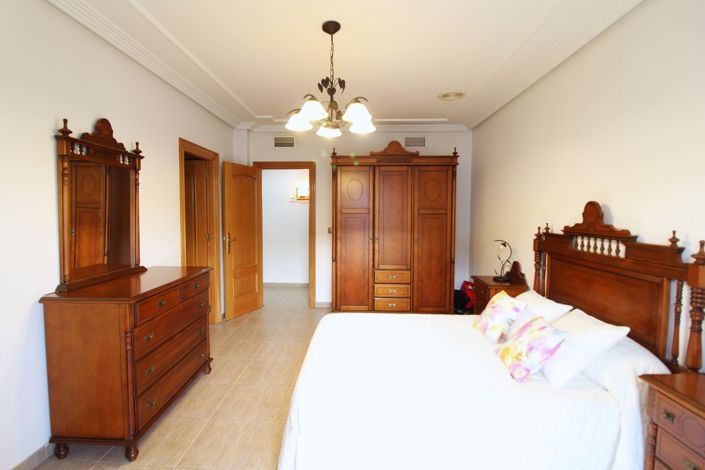 Image No.25-Commercial de 5 chambres à vendre à Jacarilla