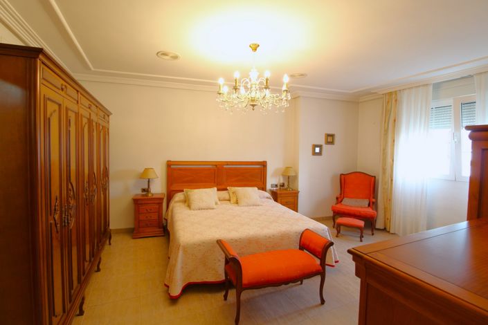 Image No.29-Commercial de 5 chambres à vendre à Jacarilla